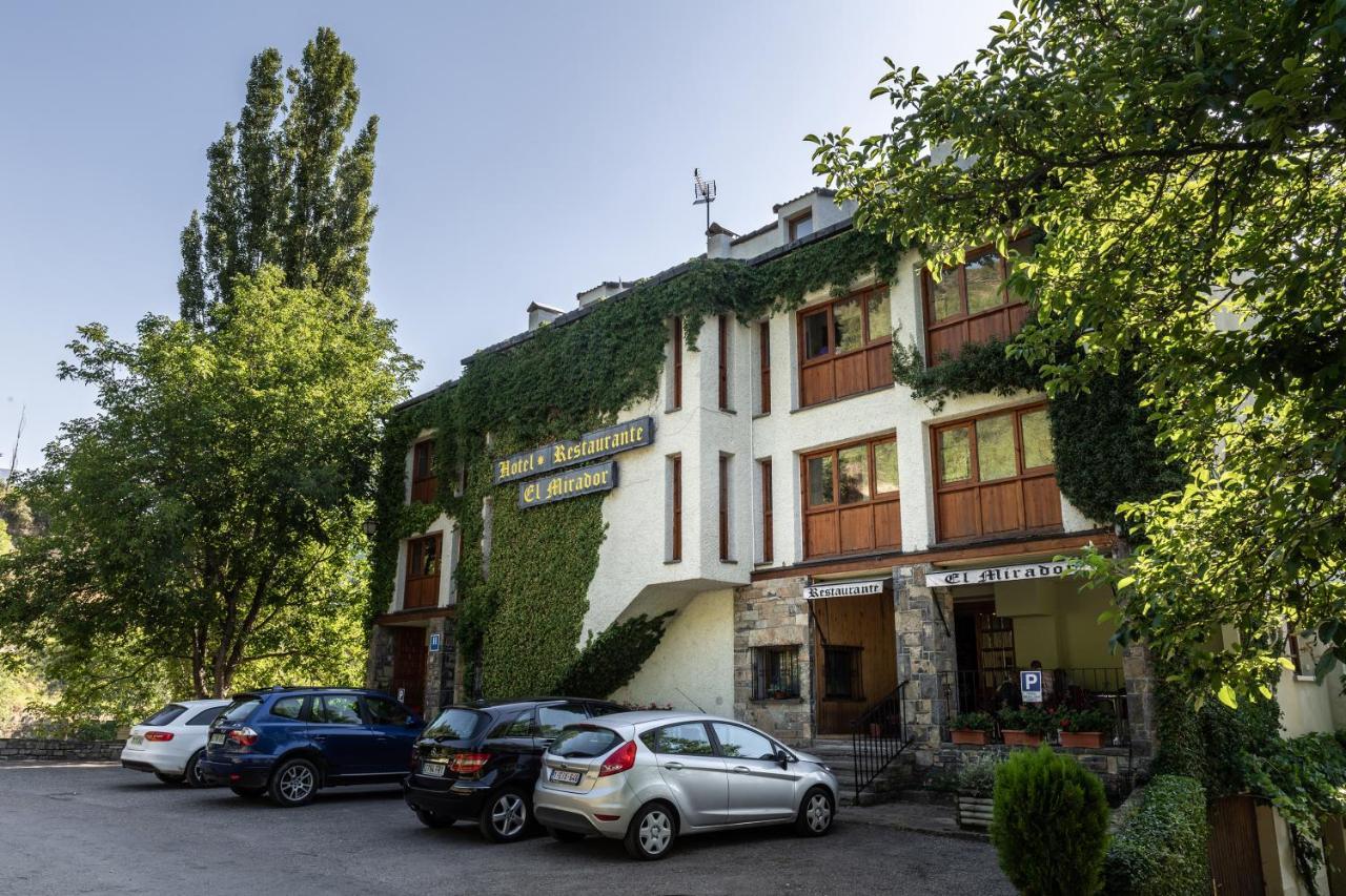 Hotel De Montana El Mirador Broto Zewnętrze zdjęcie