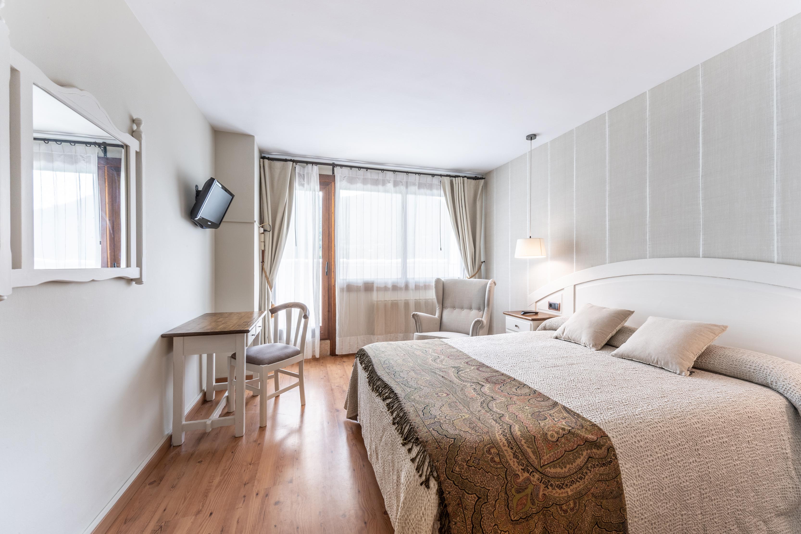 Hotel De Montana El Mirador Broto Zewnętrze zdjęcie
