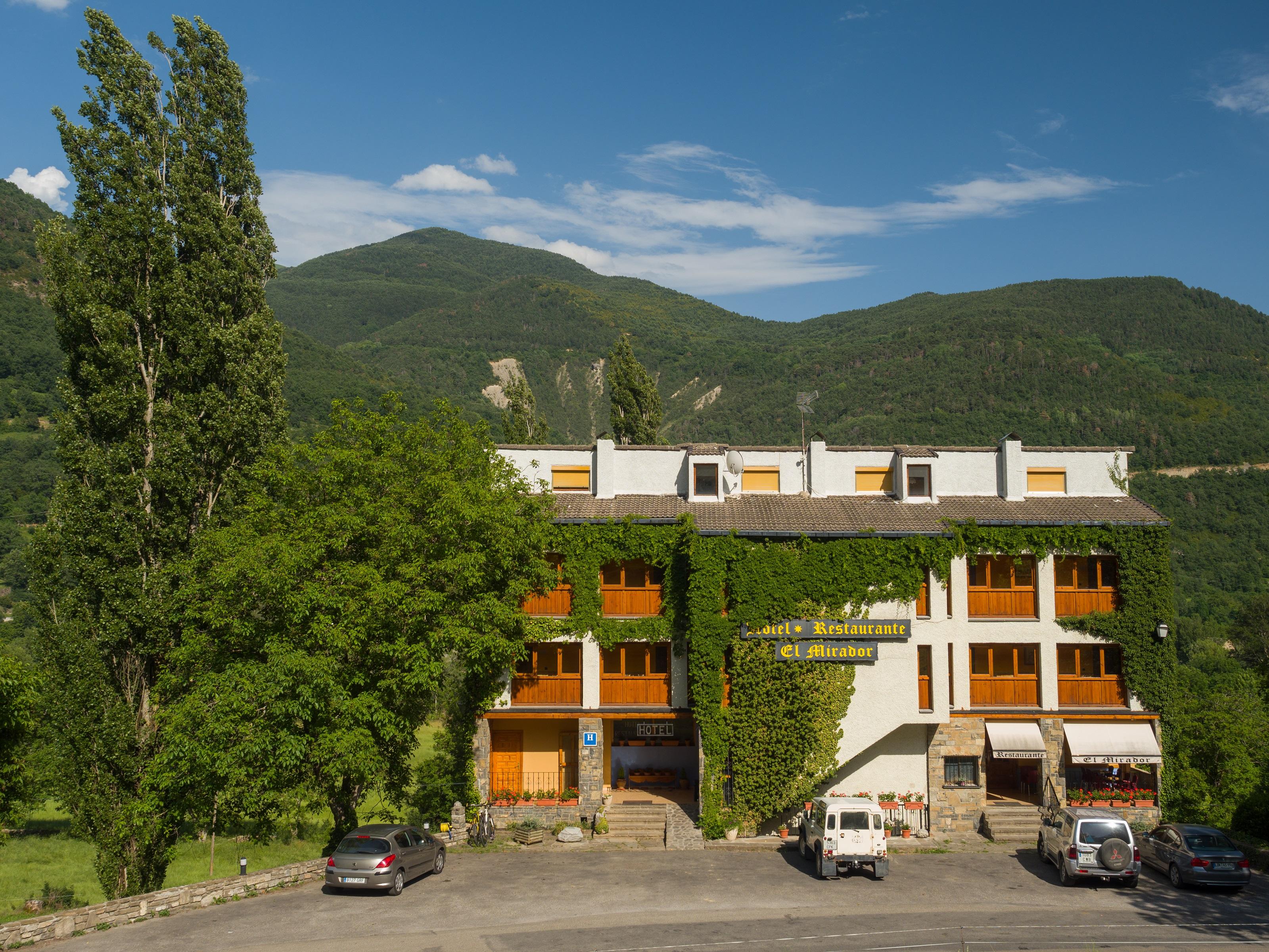 Hotel De Montana El Mirador Broto Zewnętrze zdjęcie