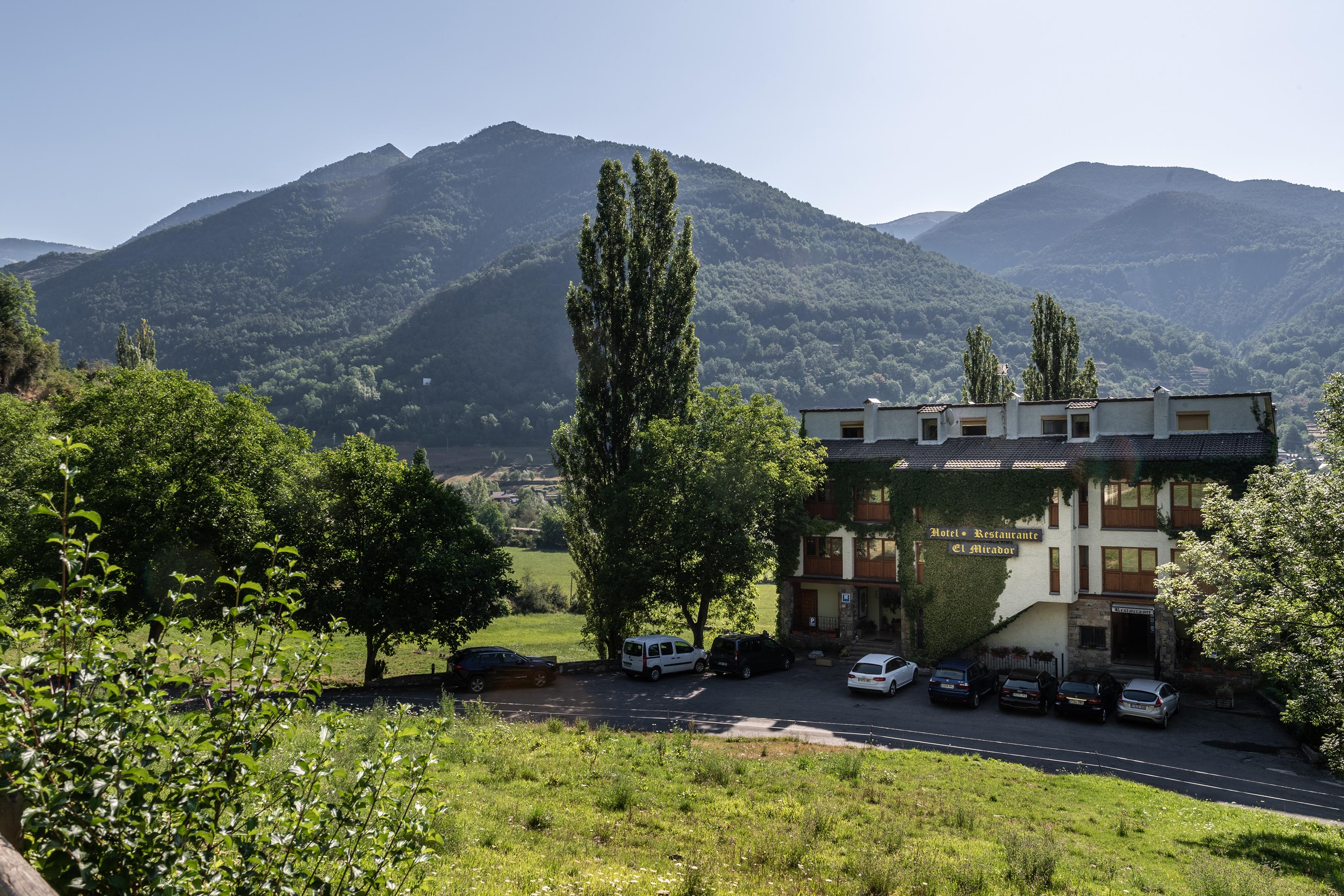 Hotel De Montana El Mirador Broto Zewnętrze zdjęcie