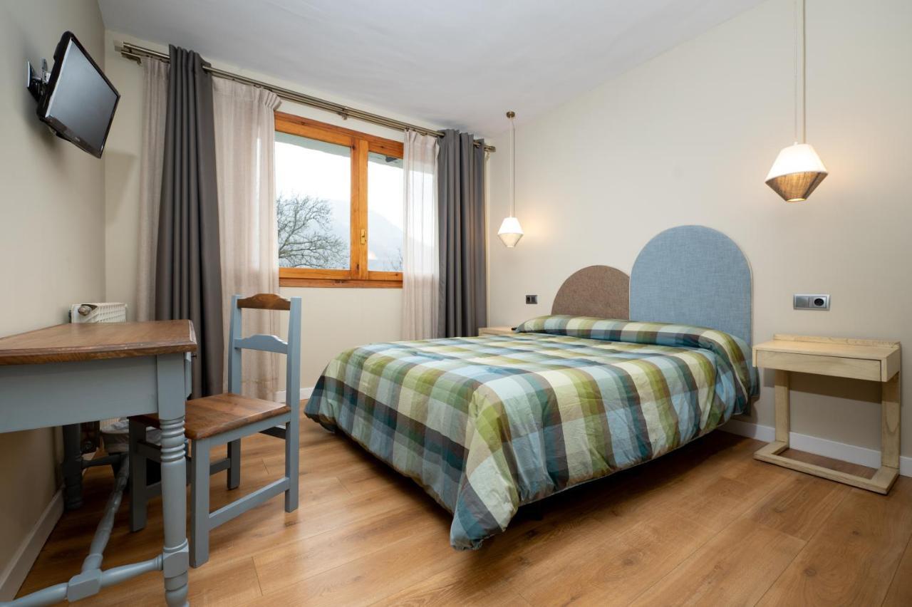 Hotel De Montana El Mirador Broto Zewnętrze zdjęcie