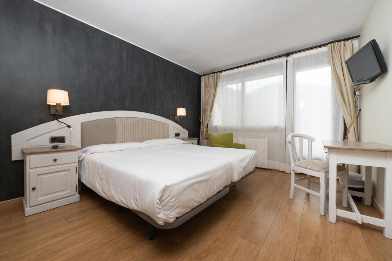 Hotel De Montana El Mirador Broto Zewnętrze zdjęcie